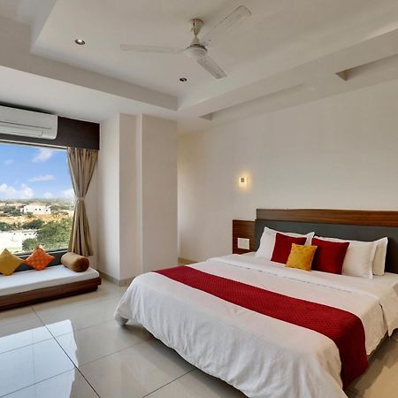 Goverdhan Greens Resort Dwarka L Hotels In Dwarka Exterior photo