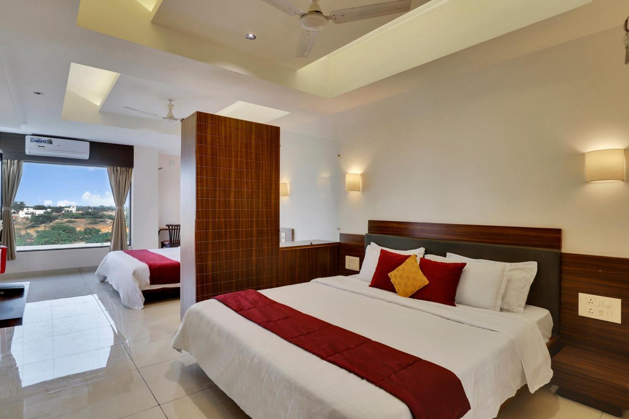 Goverdhan Greens Resort Dwarka L Hotels In Dwarka Exterior photo