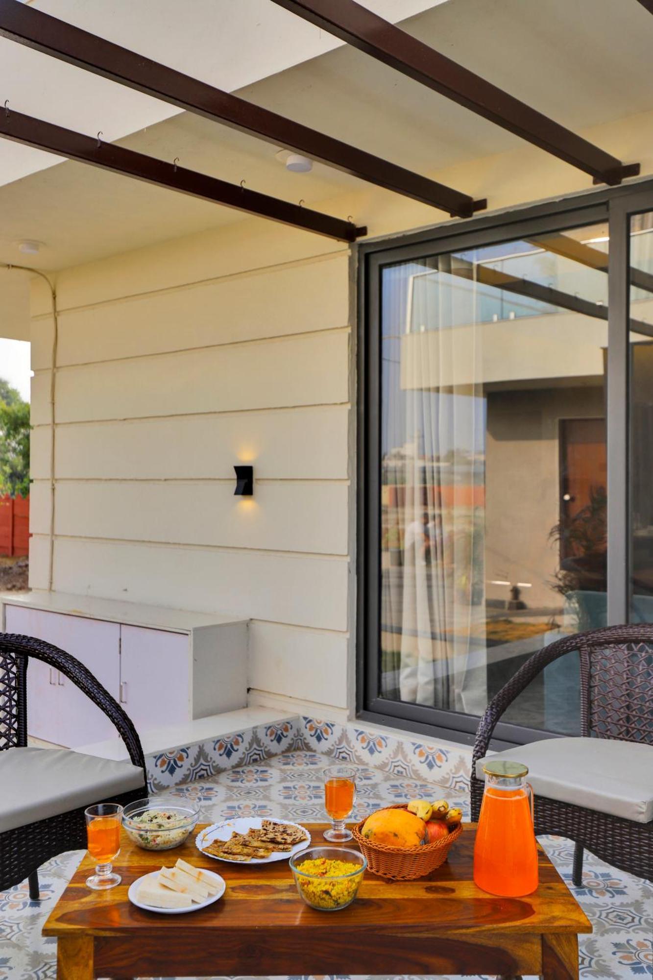 Goverdhan Greens Resort Dwarka L Hotels In Dwarka Exterior photo