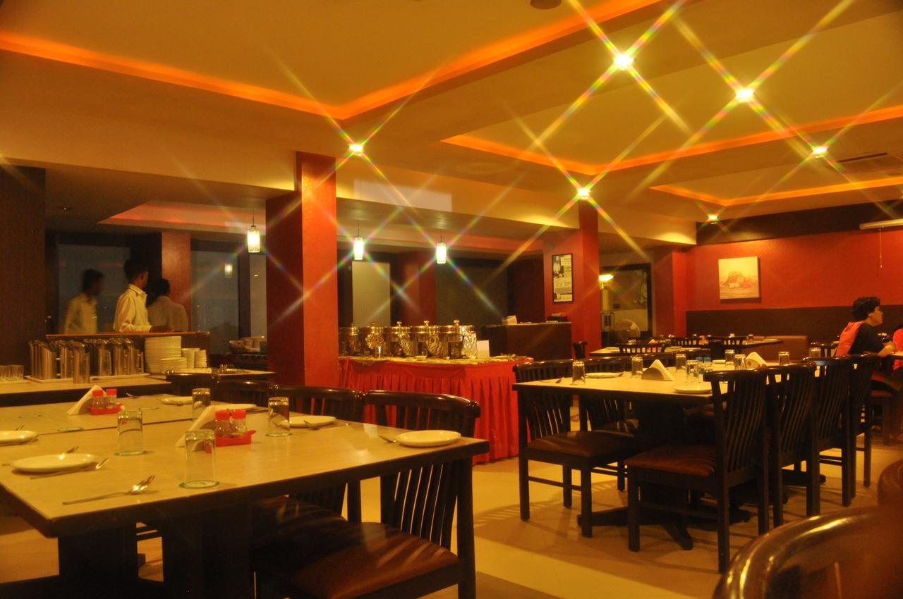 Goverdhan Greens Resort Dwarka L Hotels In Dwarka Exterior photo