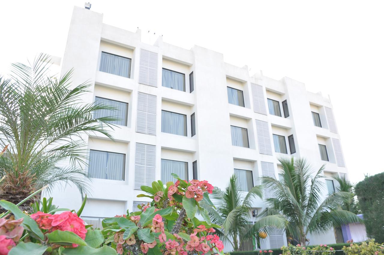Goverdhan Greens Resort Dwarka L Hotels In Dwarka Exterior photo