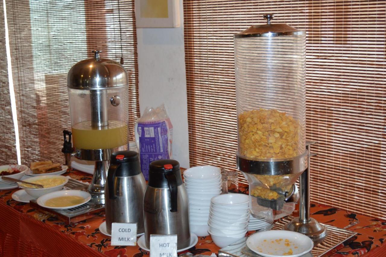 Goverdhan Greens Resort Dwarka L Hotels In Dwarka Exterior photo